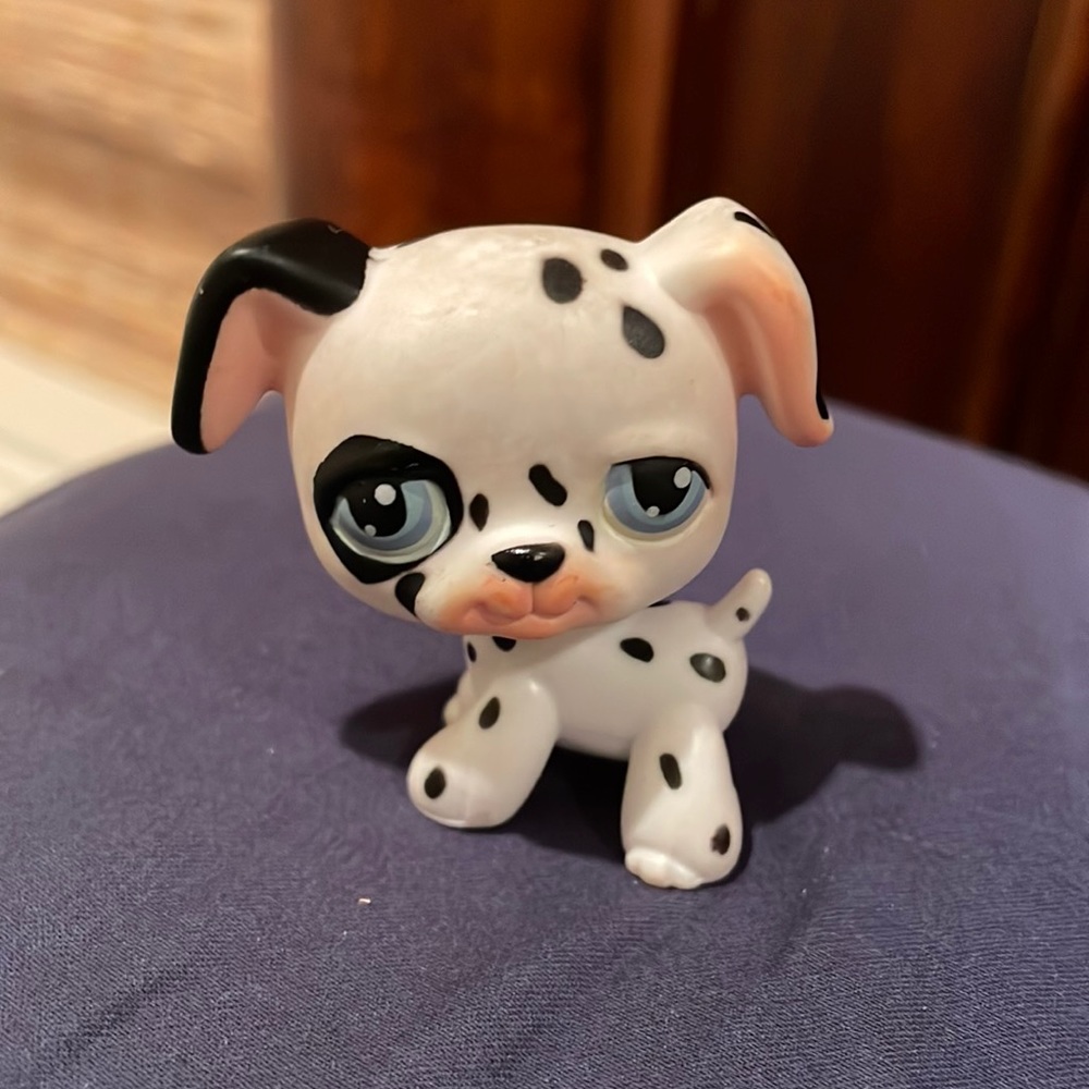 LPS / Littlest Pet Shop #44 Dalmation Dog Blue Eyes